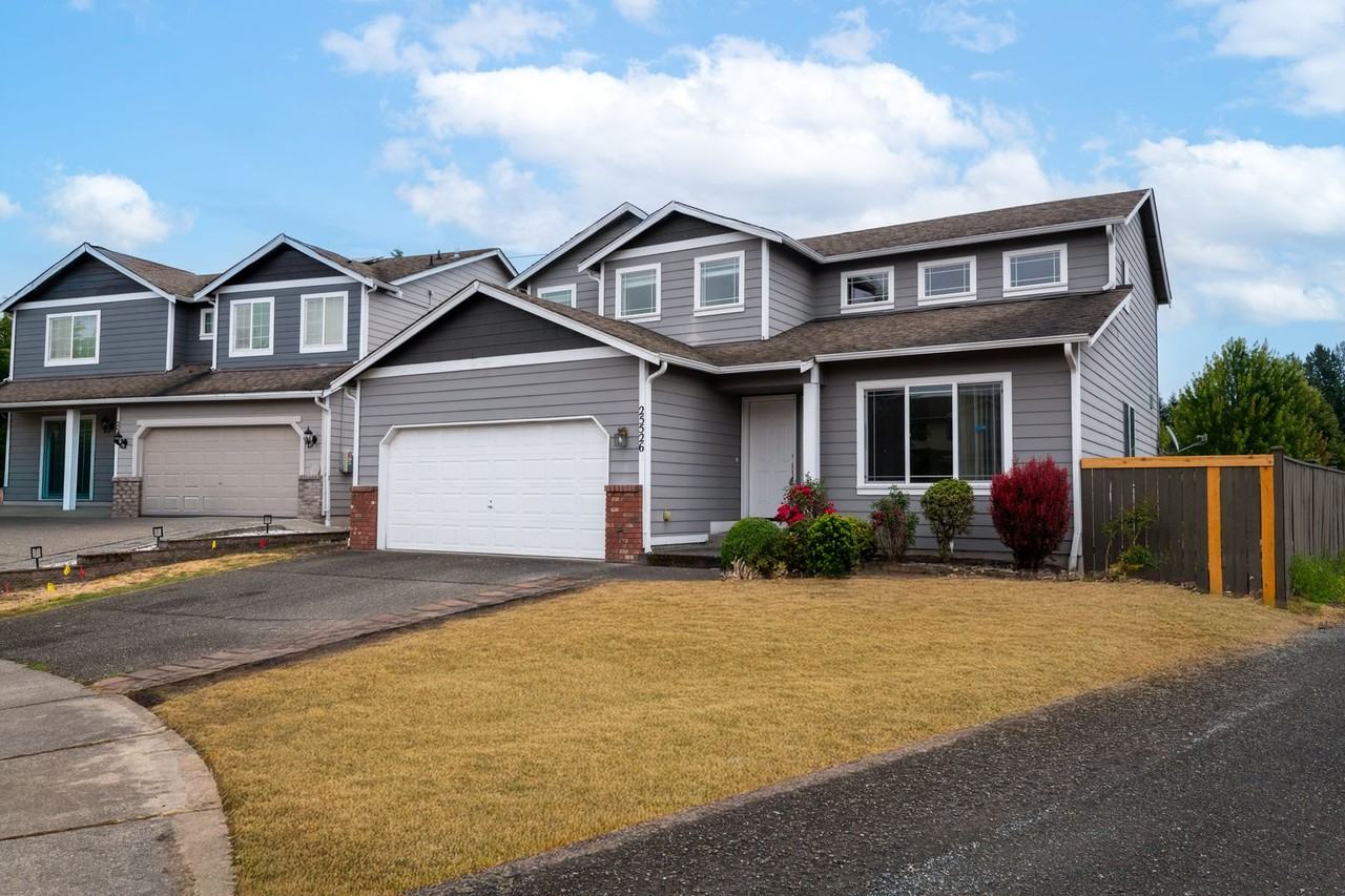 25526 159th Ct Se - Photo 2 of 23