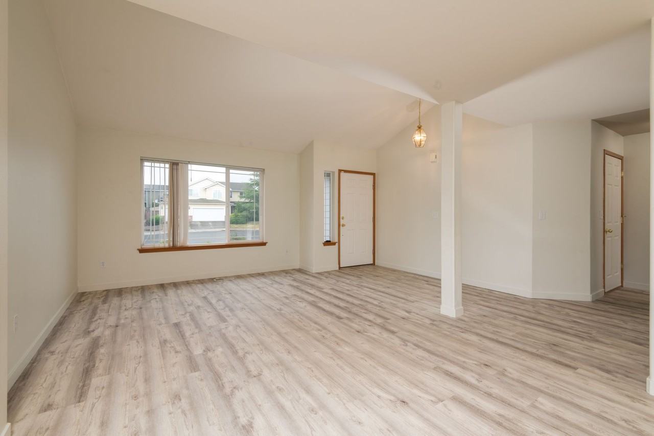 25526 159th Ct Se - Photo 3 of 23