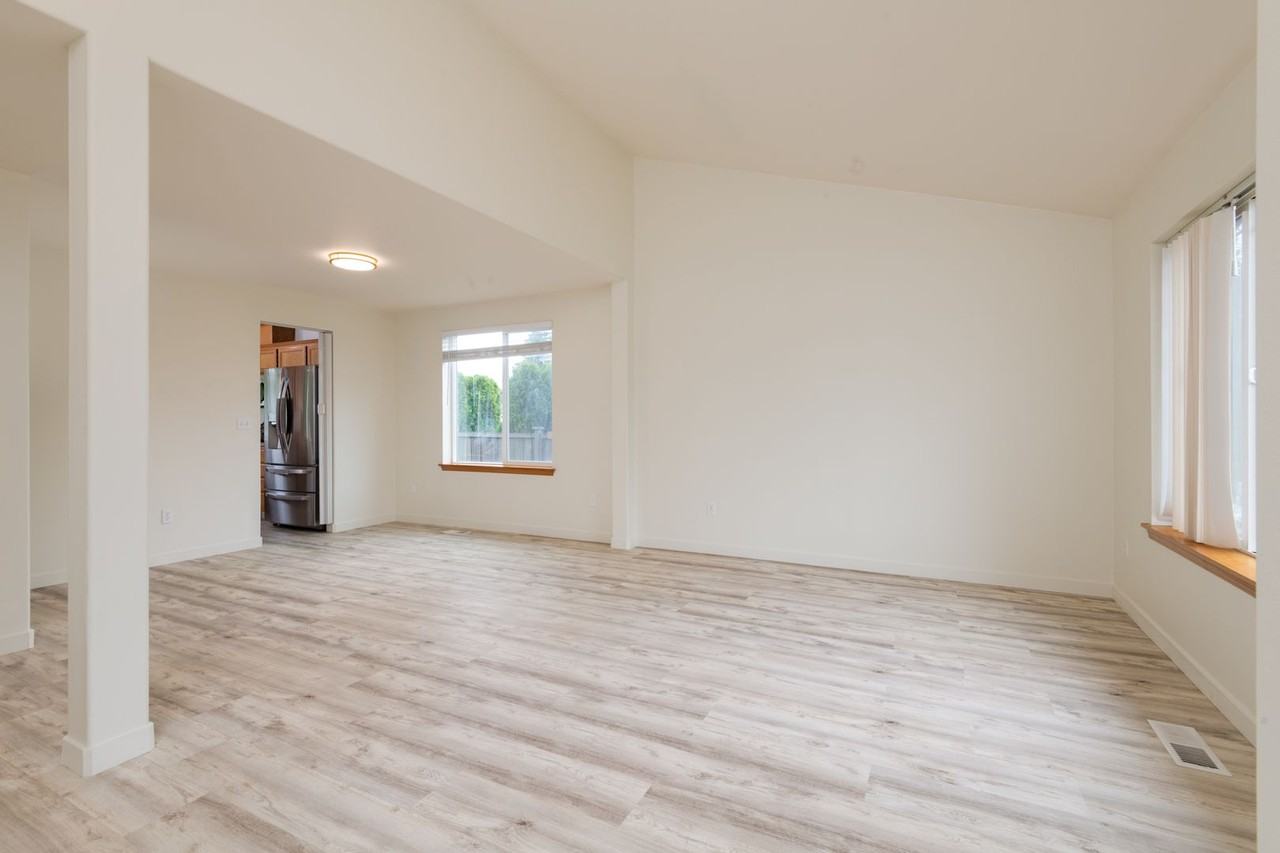 25526 159th Ct Se - Photo 4 of 23