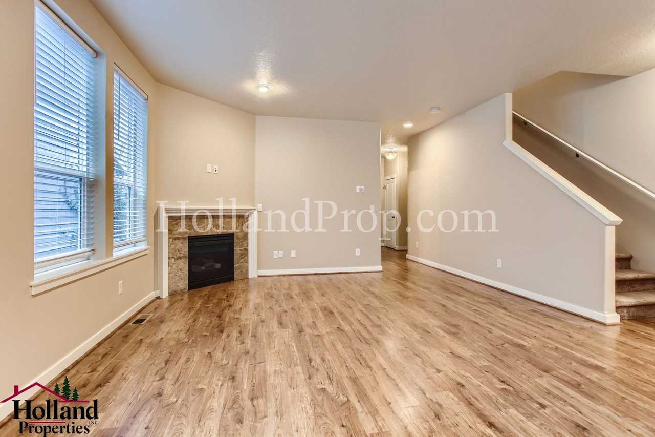 3119 Ne Weeping Willow Way - Photo 5 of 25