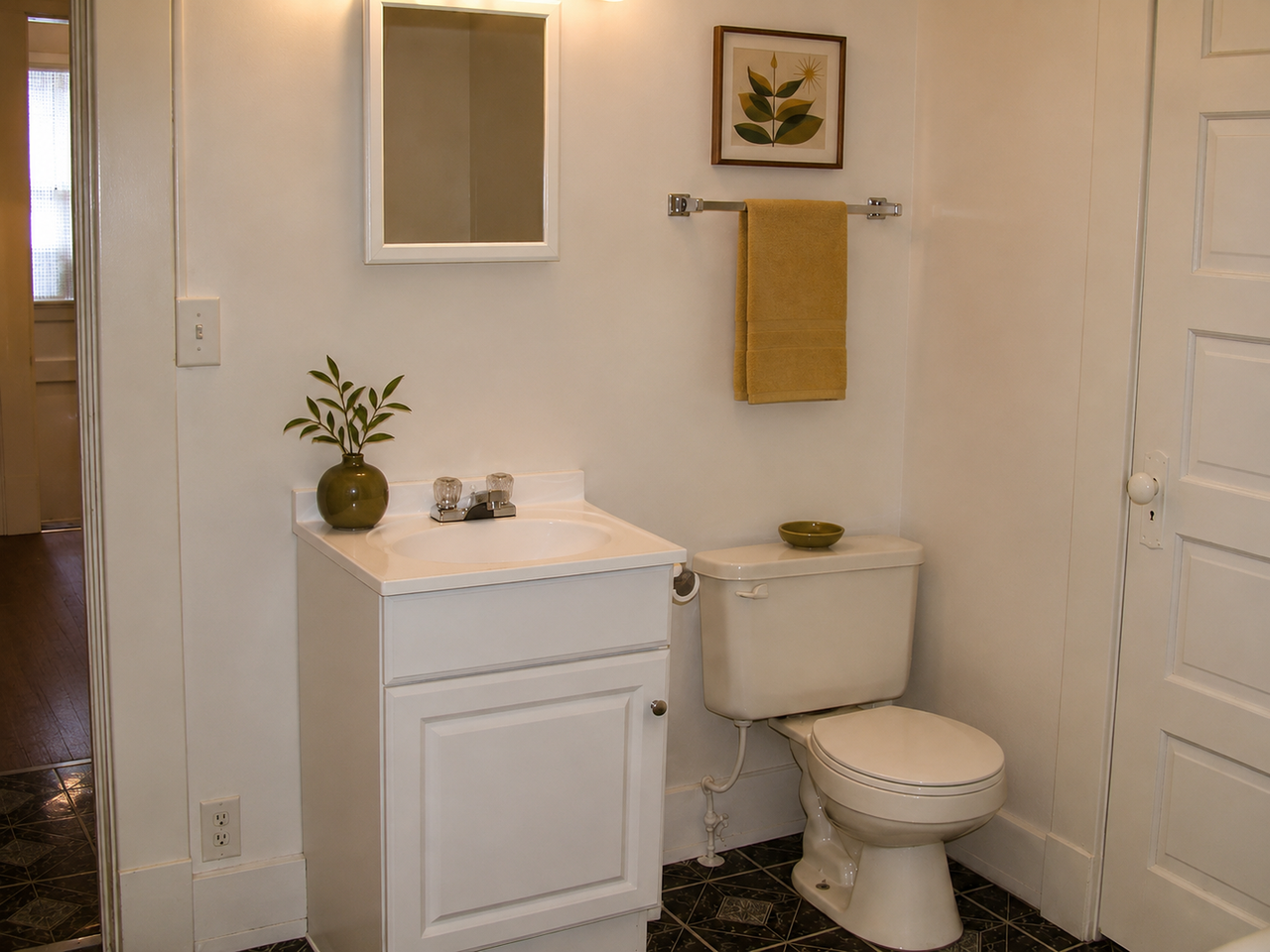 1420 Main St - Photo 3 of 11