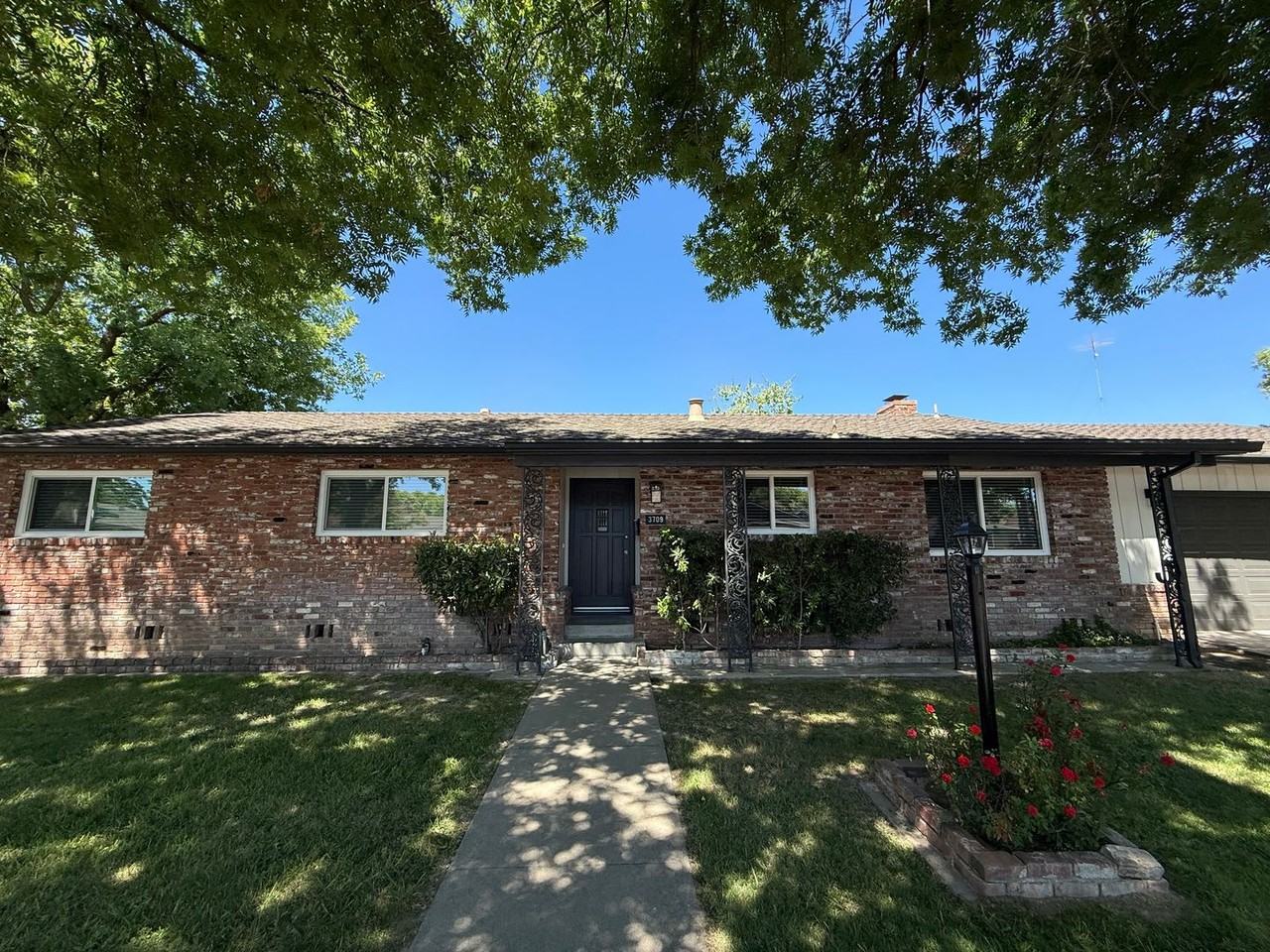 3709 Columbine Dr - Photo 5 of 43