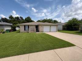 featured image of 817 Cactus Dr