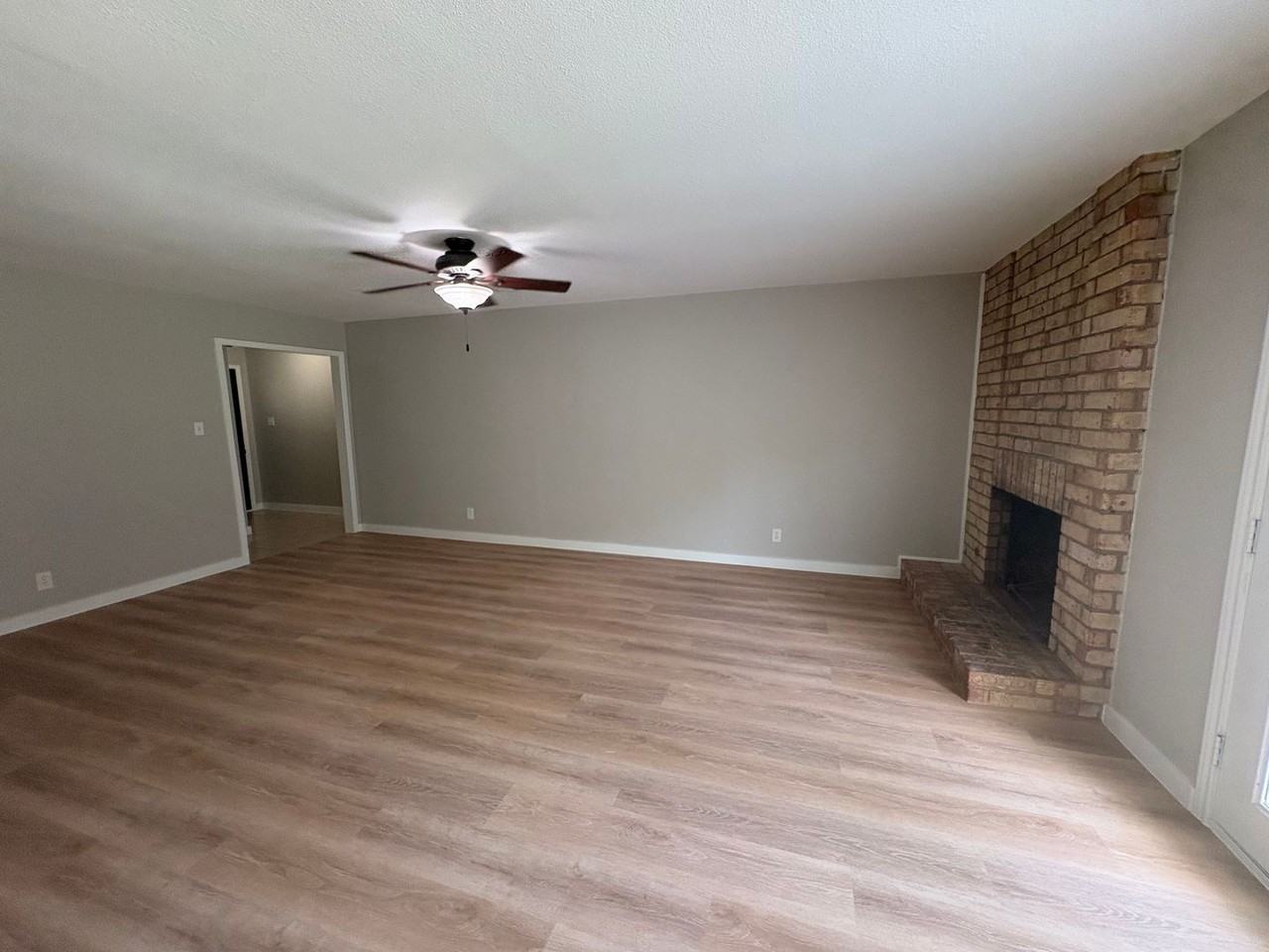 817 Cactus Dr - Photo 5 of 23