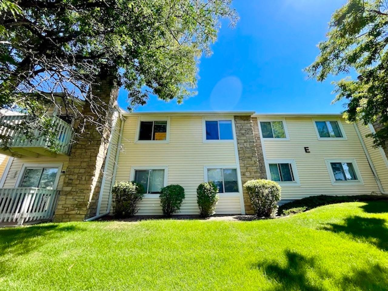 8555 Fairmount Dr #E203 - Photo 7 of 43