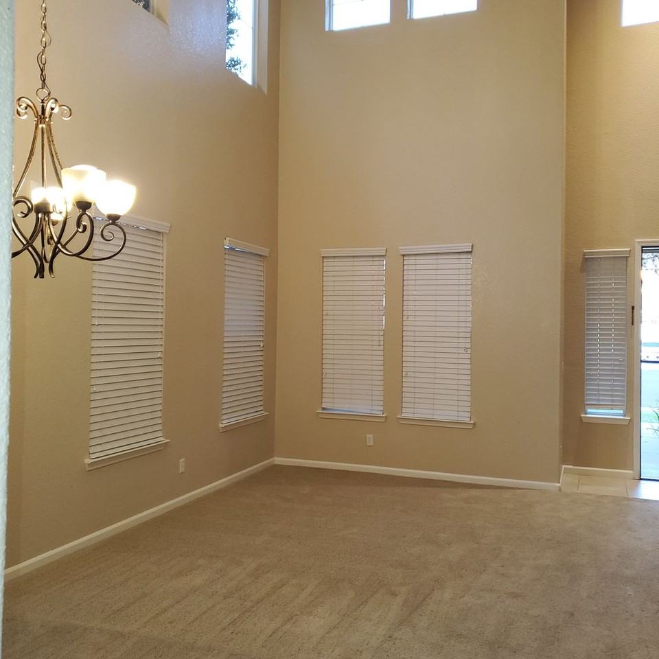 2988 Essie Pl - Photo 6 of 50