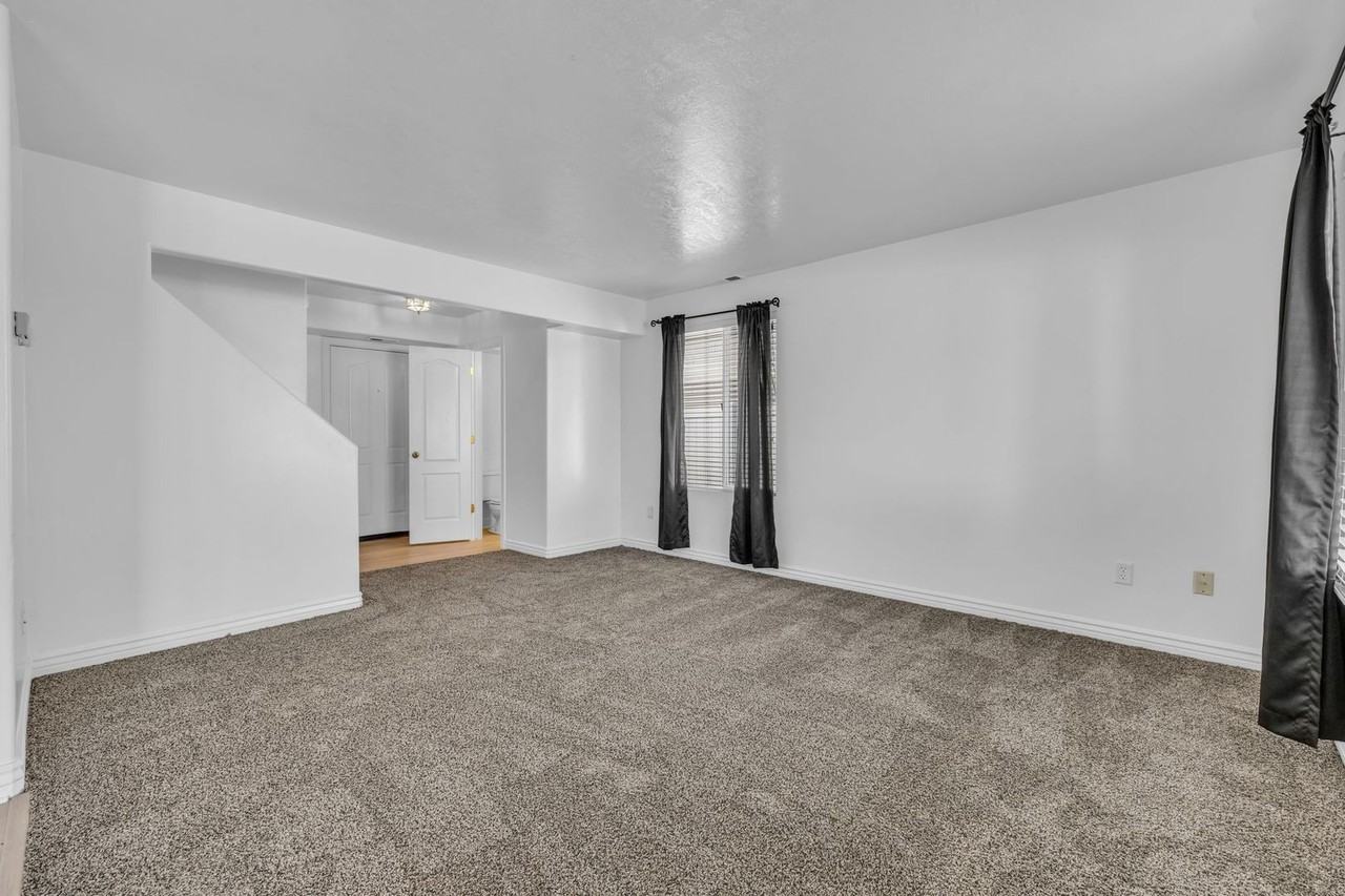 103 N Perth St - Photo 5 of 21