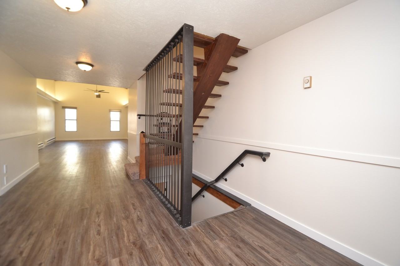 631 E 5900 S - Photo 3 of 31