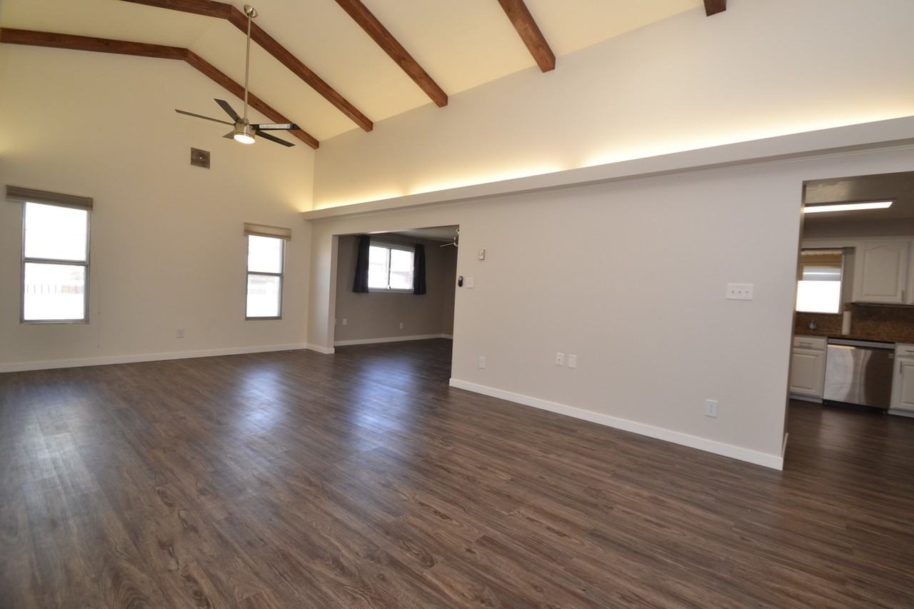 631 E 5900 S - Photo 4 of 31