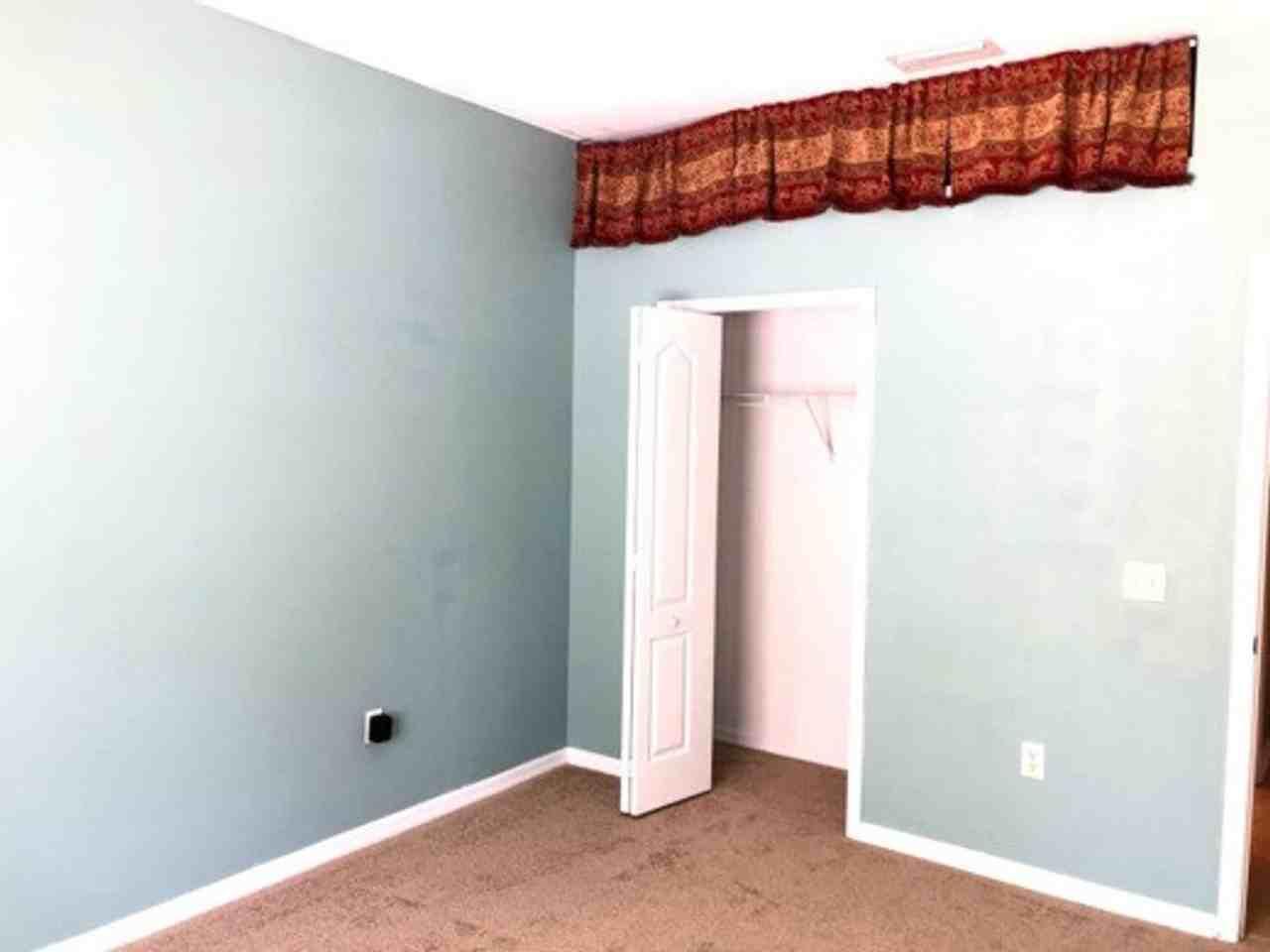 2520 Peekskill Rd - Photo 4 of 16