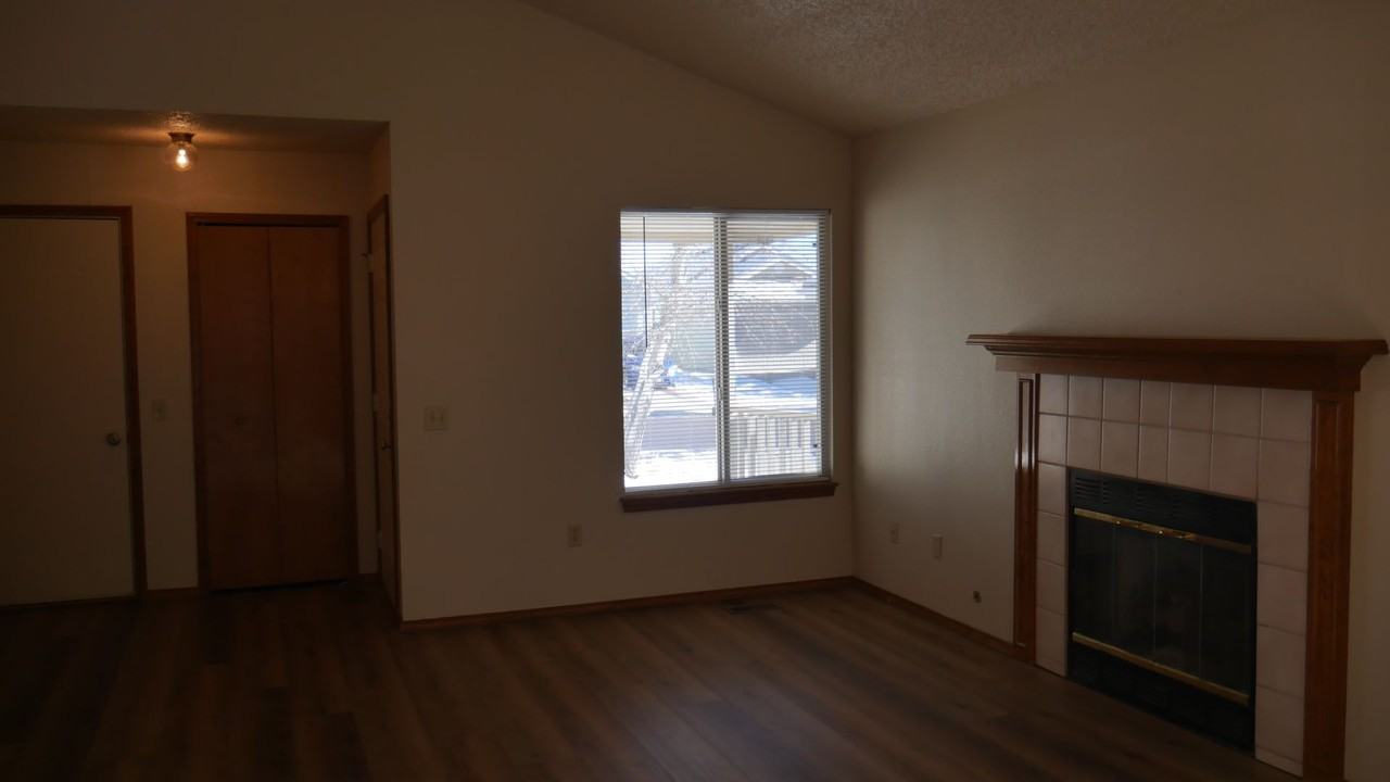 8226 Scarborough Dr - Photo 2 of 14