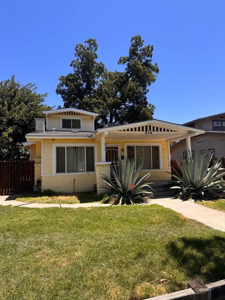 824 N Farris Ave - Photo 4 of 9