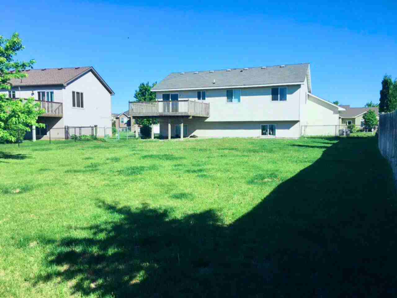 804 Harrison Dr - Photo 2 of 22