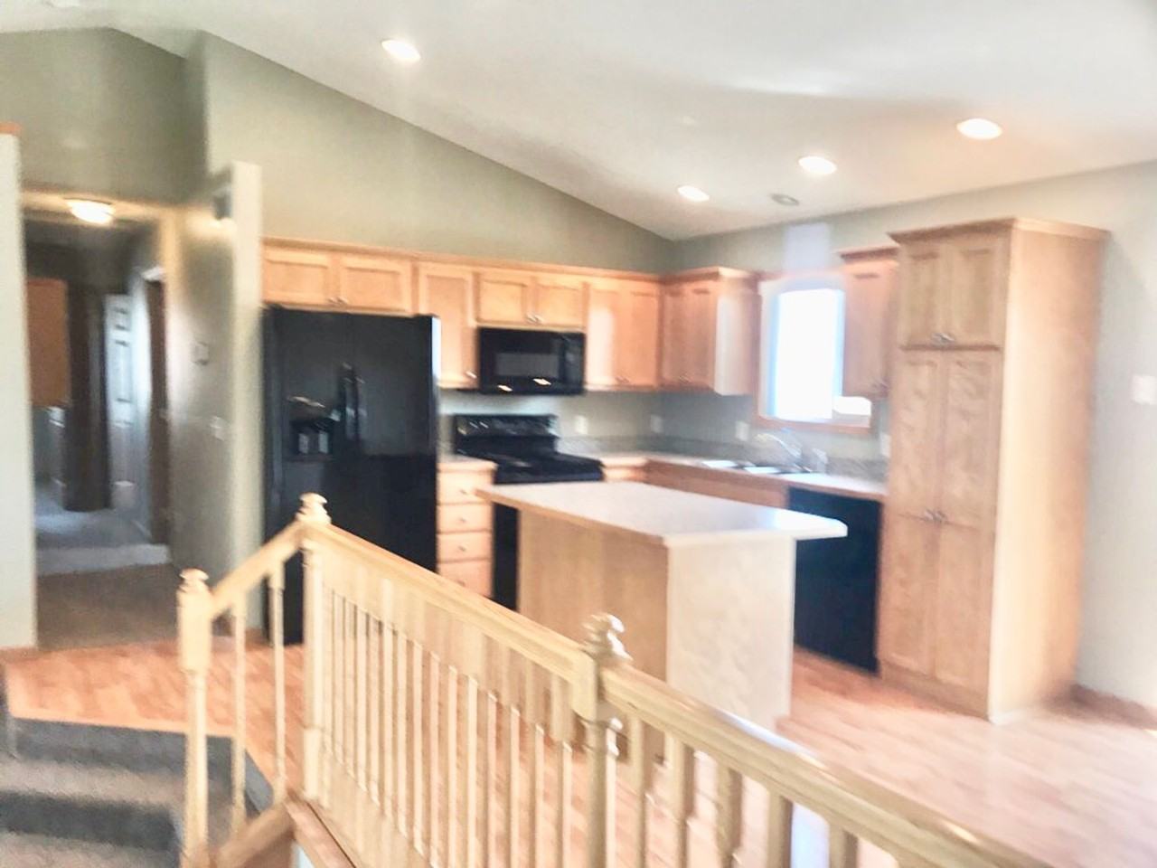 804 Harrison Dr - Photo 3 of 22