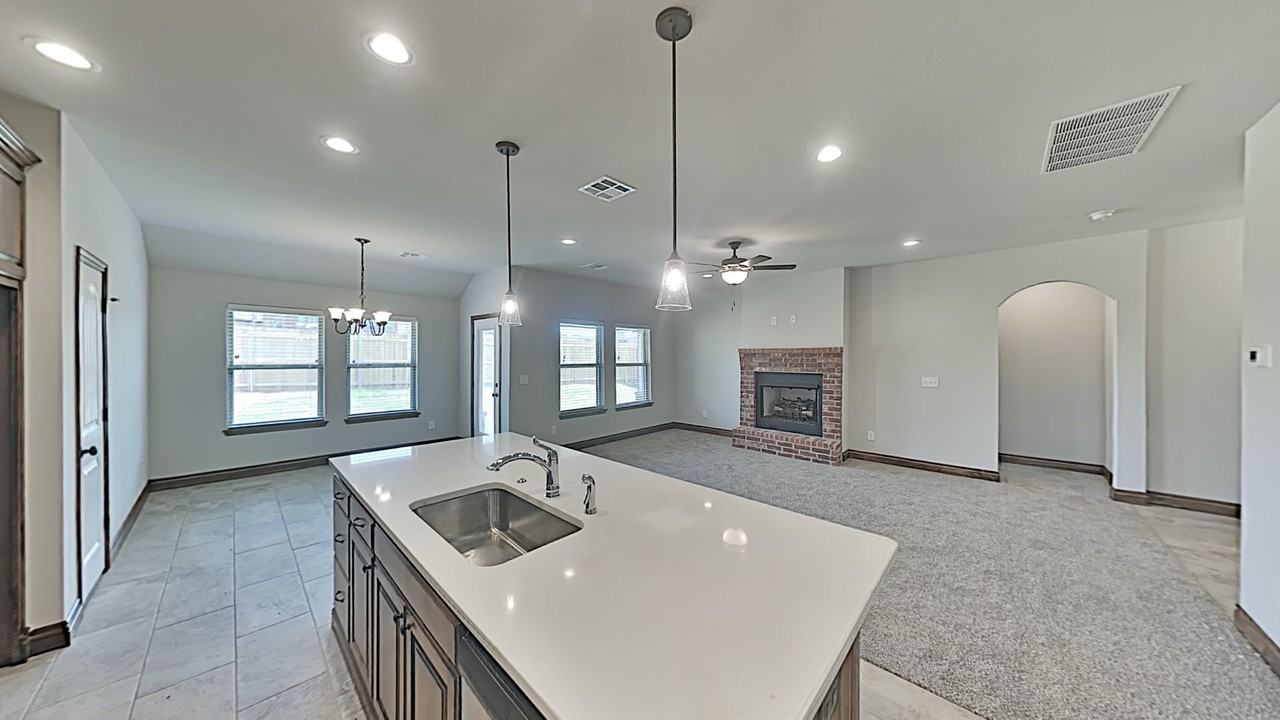 7100 Daxton Ct - Photo 6 of 20