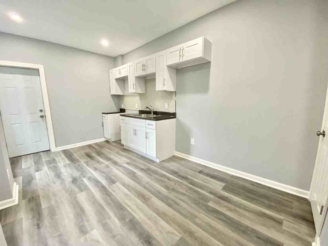 431 N 50th St - Photo 3 of 14