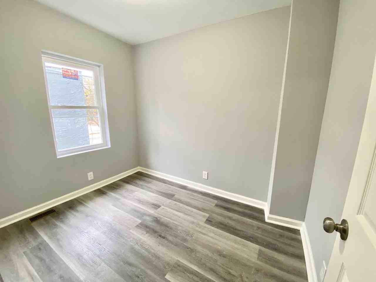 431 N 50th St - Photo 6 of 14