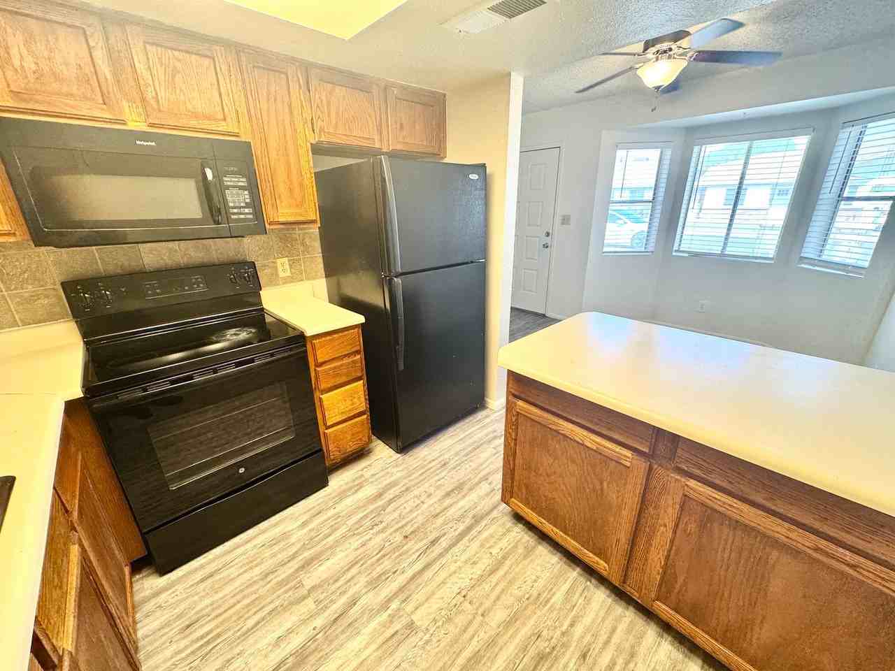 6828 N 81st Ln - Photo 7 of 29