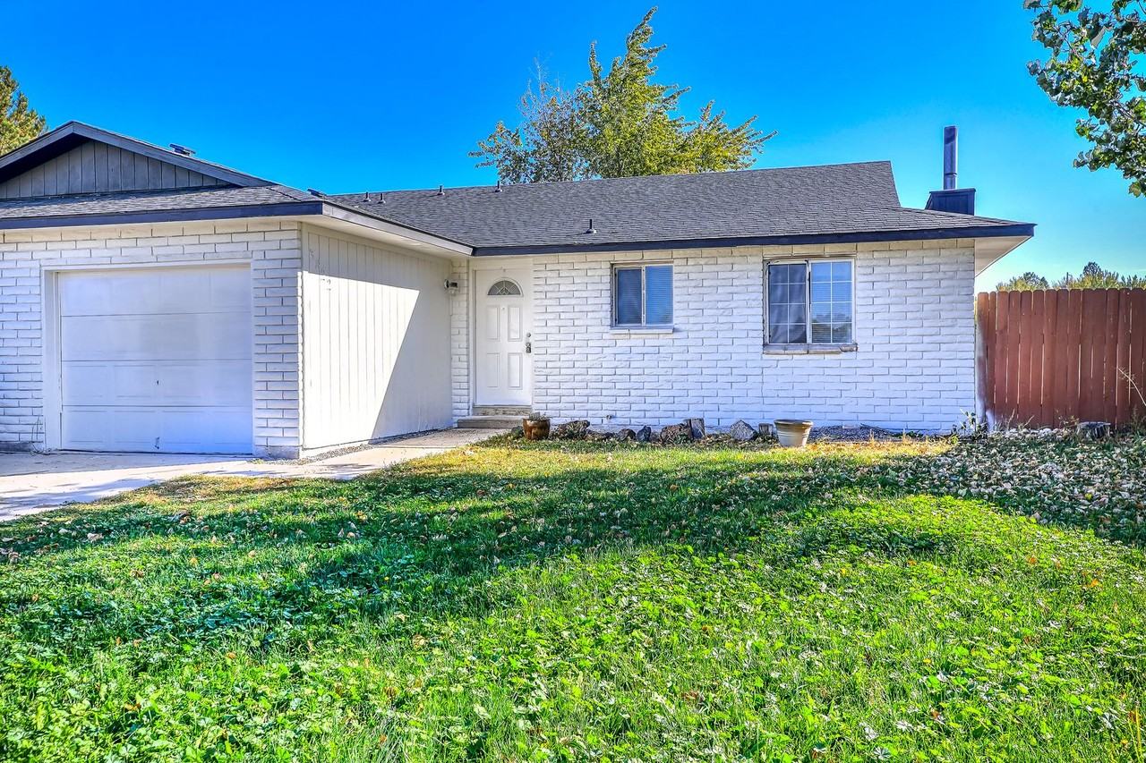 3822 S Upland Ave - Photo 2 of 21