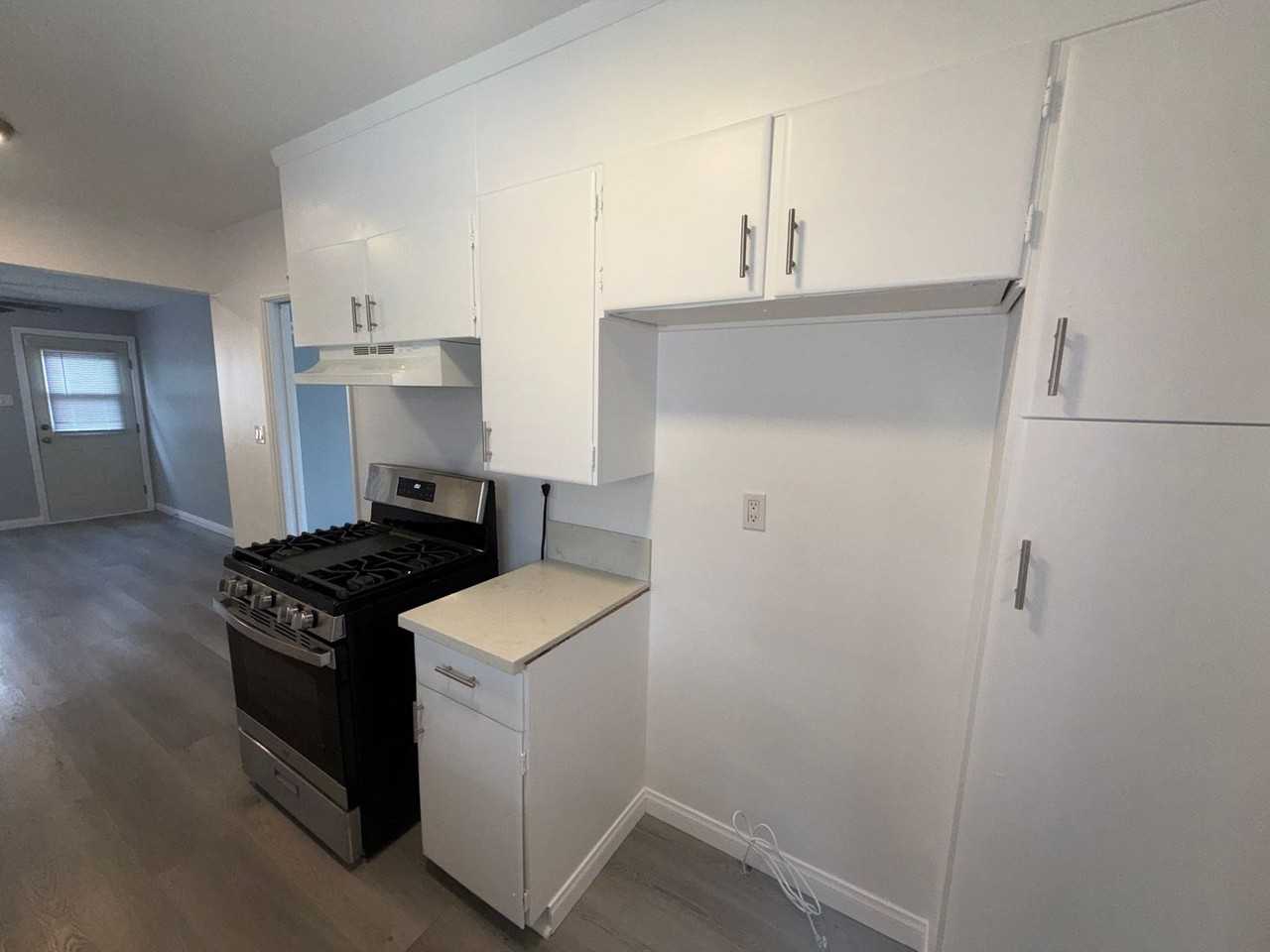 2221 Faust Ave - Photo 6 of 34