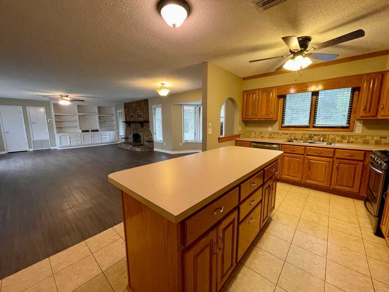 6300 Creel Rd - Photo 7 of 16