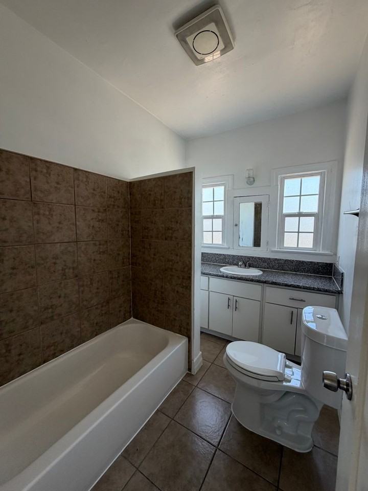2616 Edgehill Dr - Photo 7 of 13