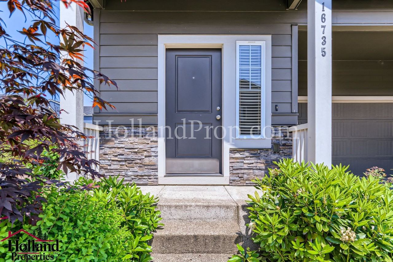 16735 Nw Antonio St - Photo 2 of 24