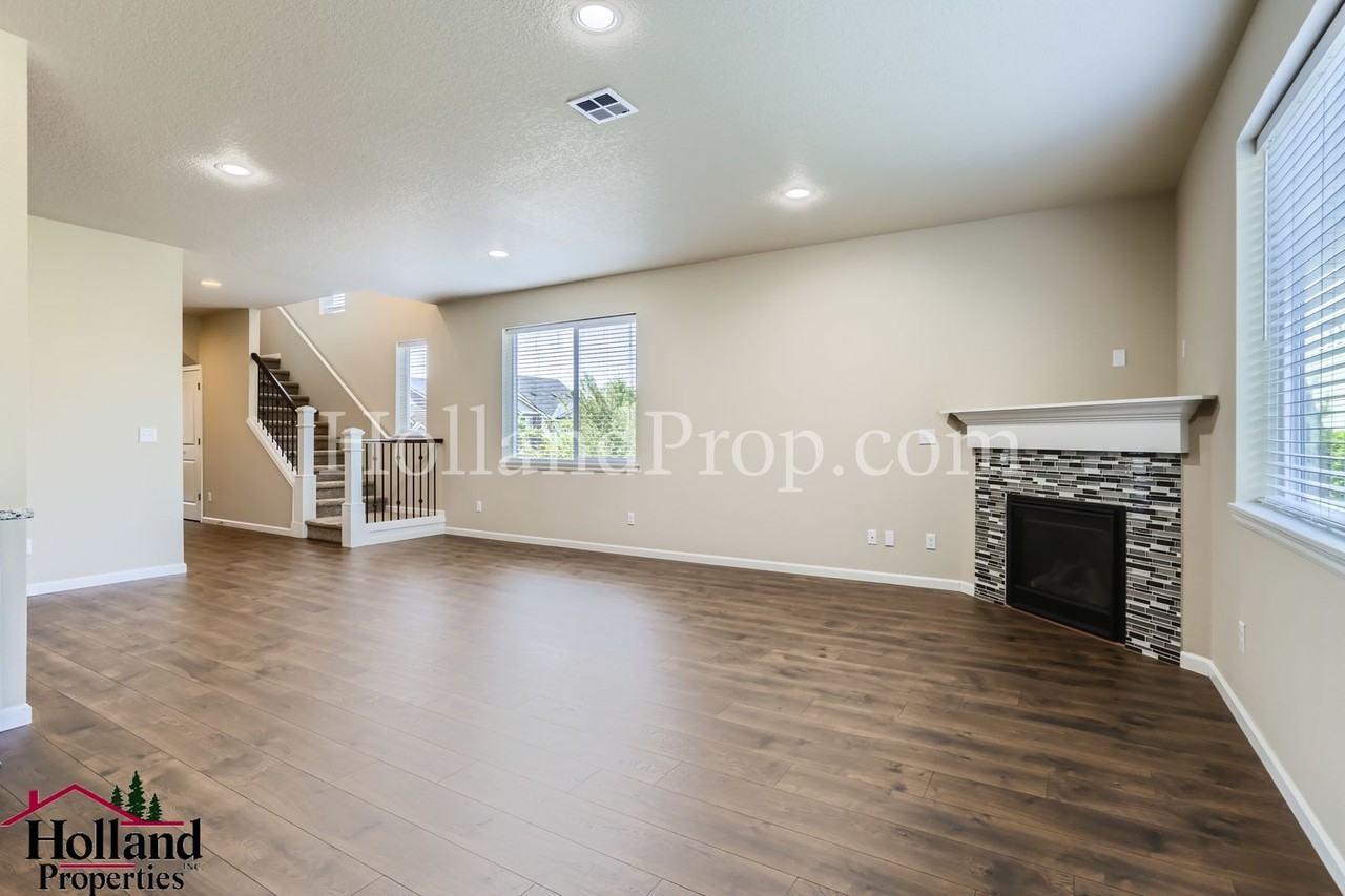 16735 Nw Antonio St - Photo 5 of 24