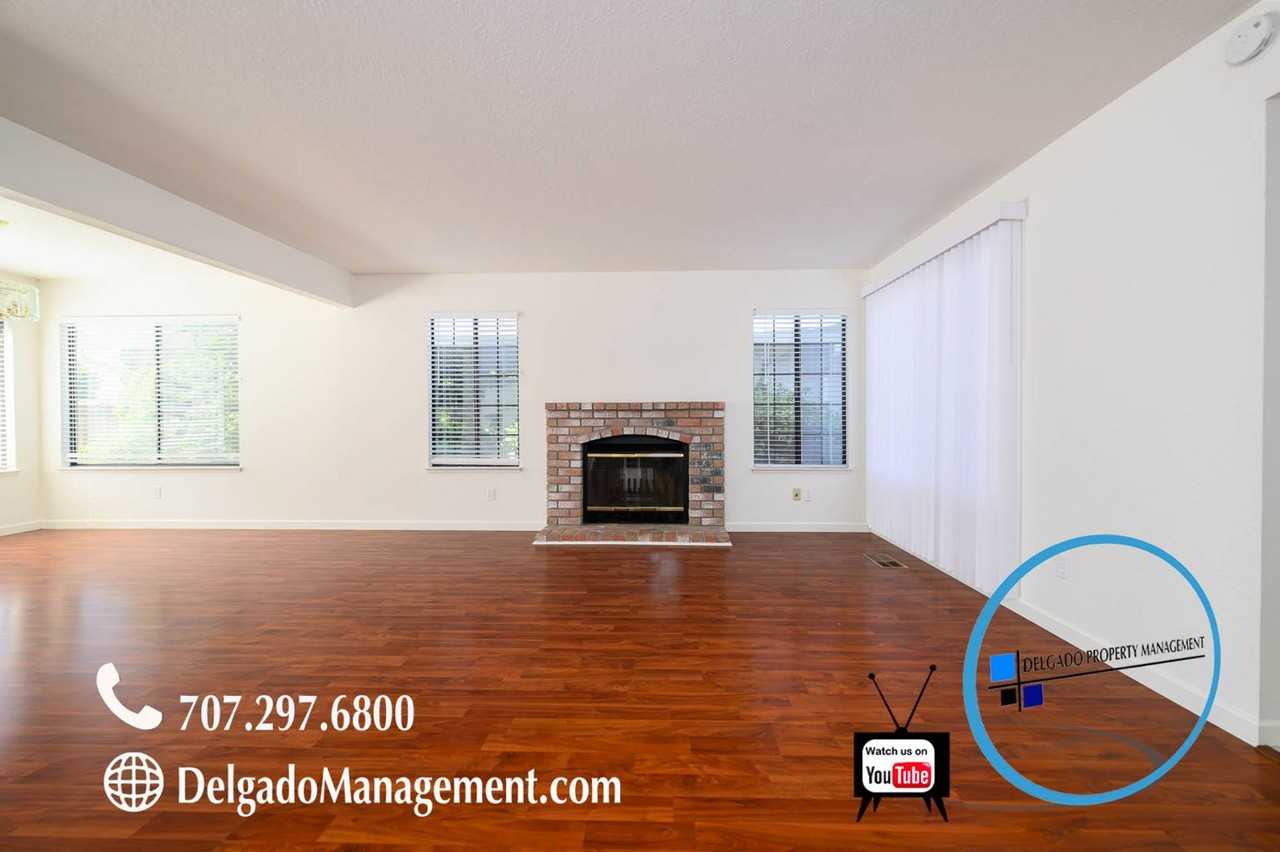 279 Flying Cloud Ct - Photo 5 of 31