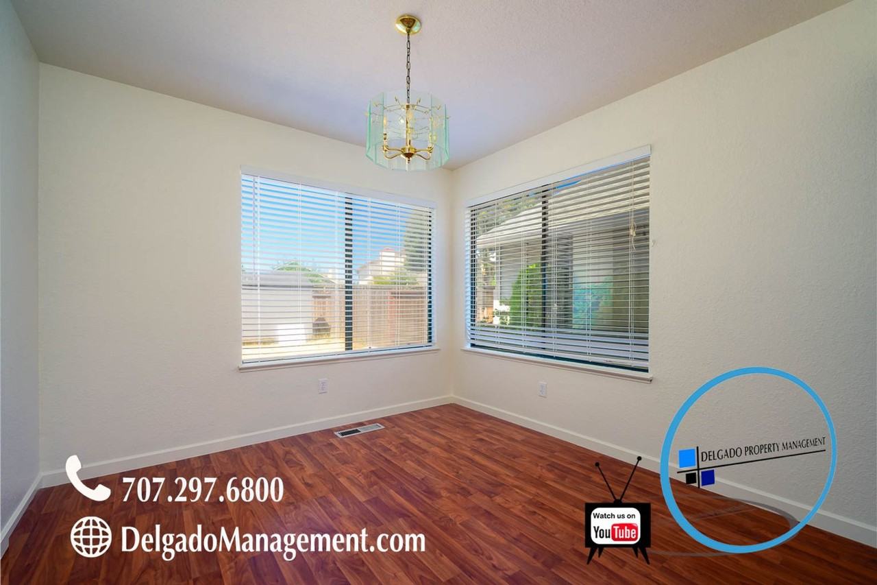 279 Flying Cloud Ct - Photo 7 of 31