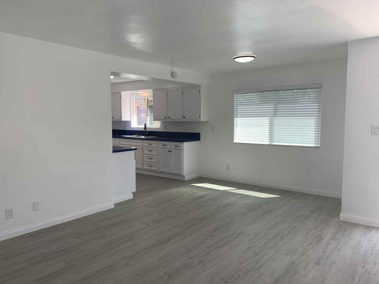 4334 W 145th St - Photo 3 of 33