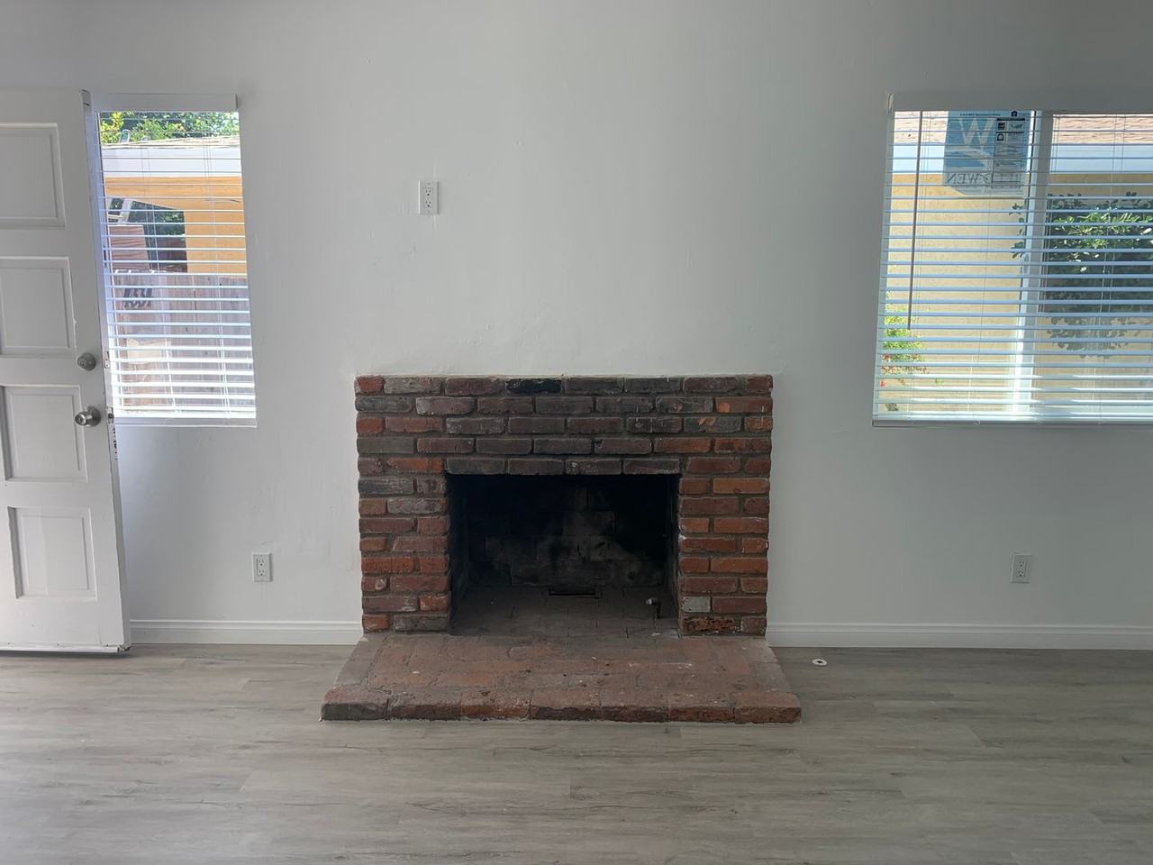 4334 W 145th St - Photo 5 of 33