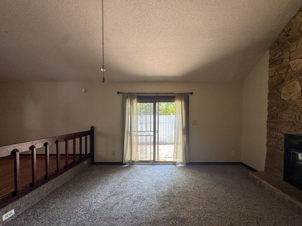 3832 Sarasota Dr - Photo 5 of 17