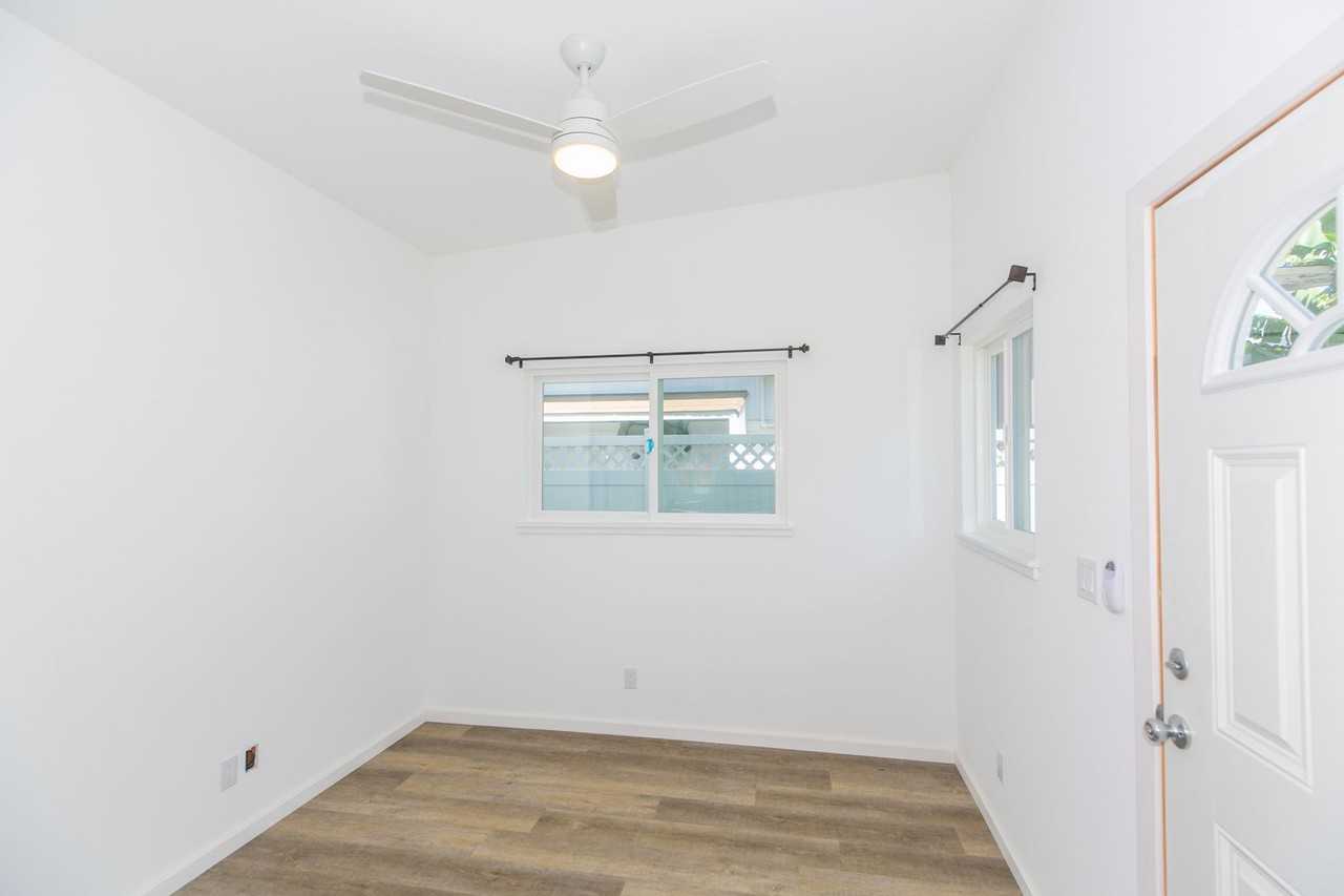 3052 Hinano St - Photo 2 of 14
