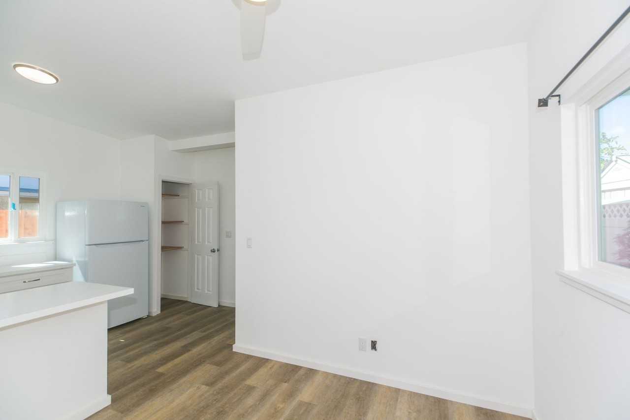 3052 Hinano St - Photo 3 of 14