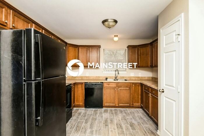 1231 Cherokee St - Photo 6 of 17