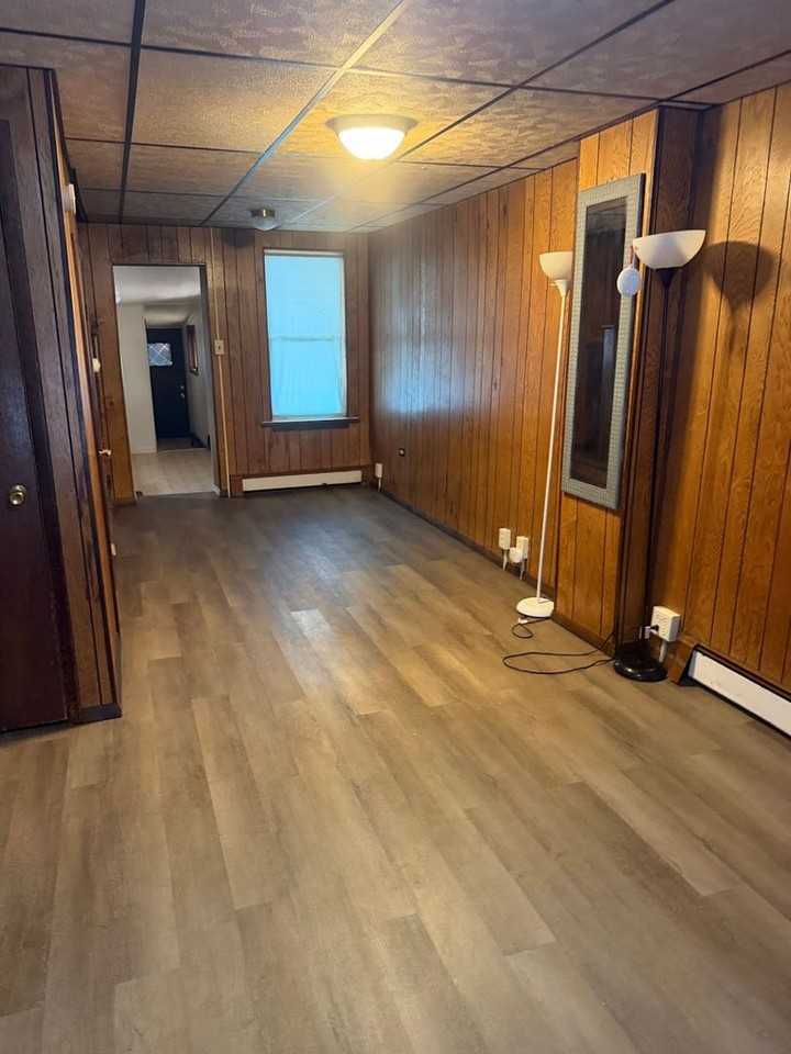 1266 Muhlenberg St - Photo 5 of 12