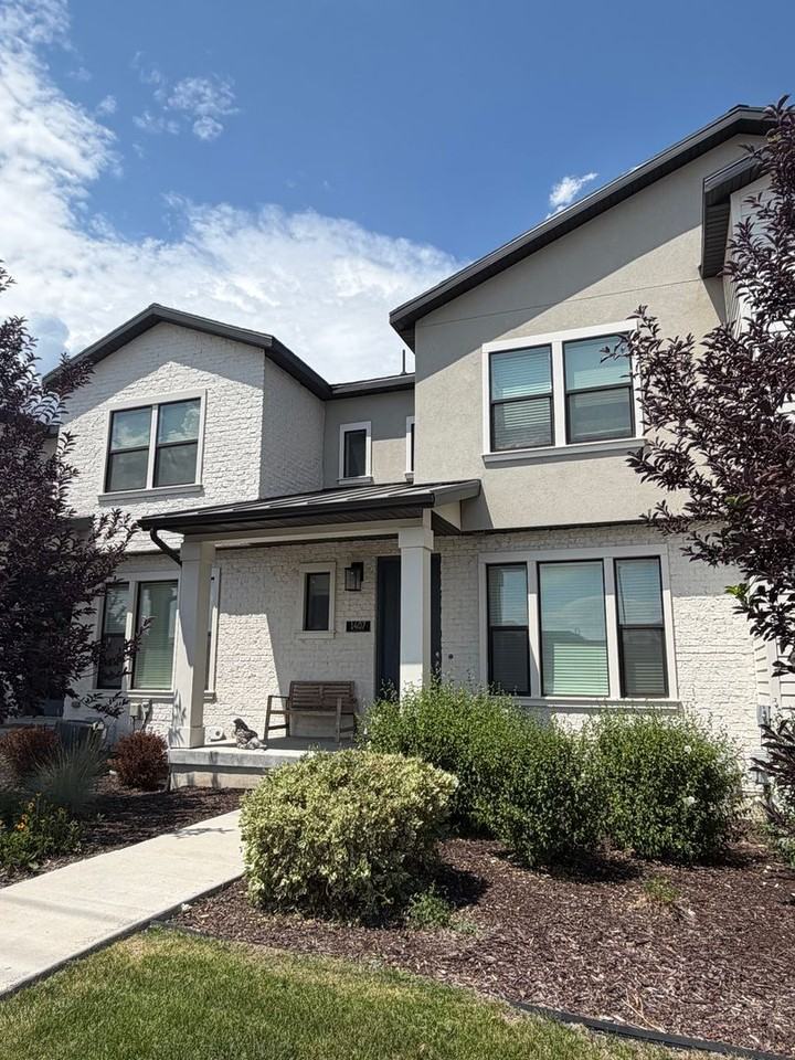 1407 W 11380 S - Photo 2 of 4