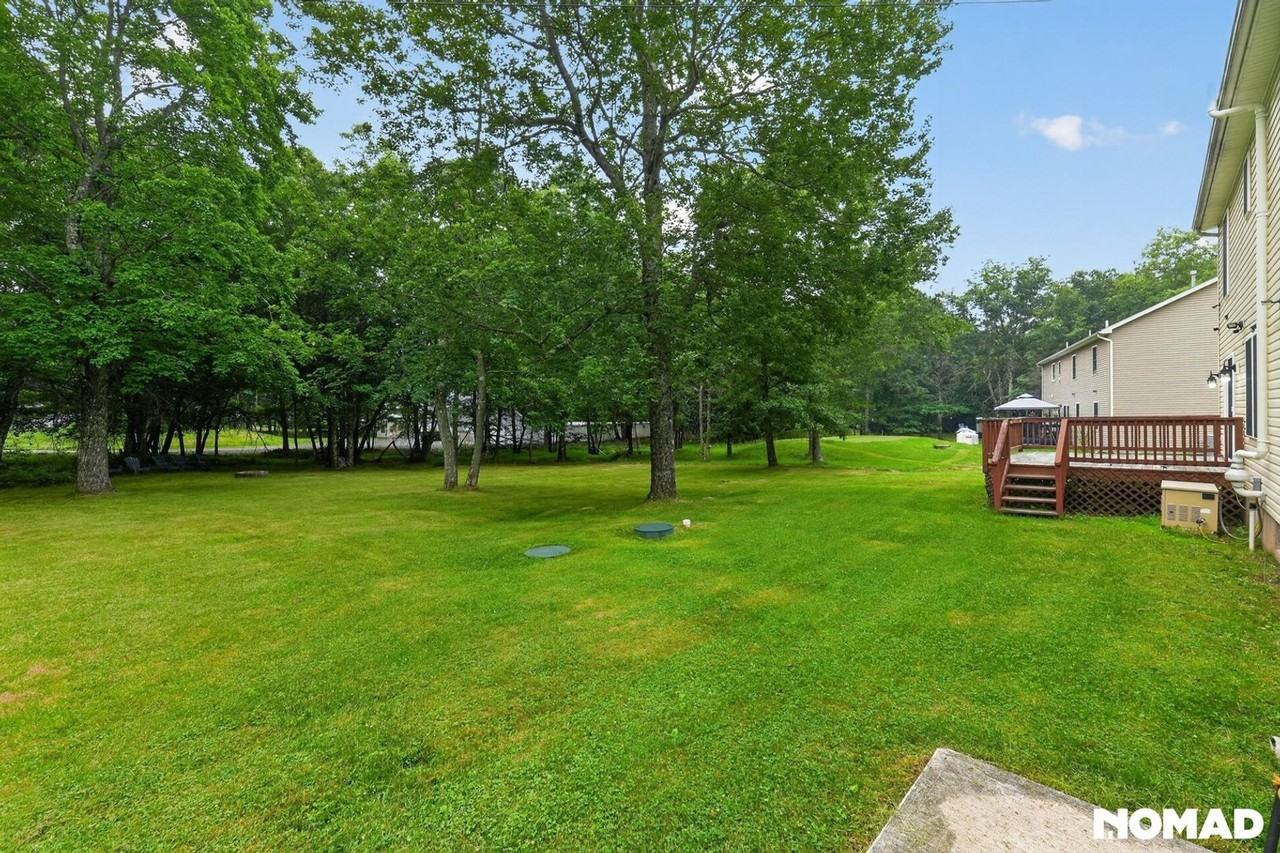 122 Saw Mill Rd - Photo 5 of 39