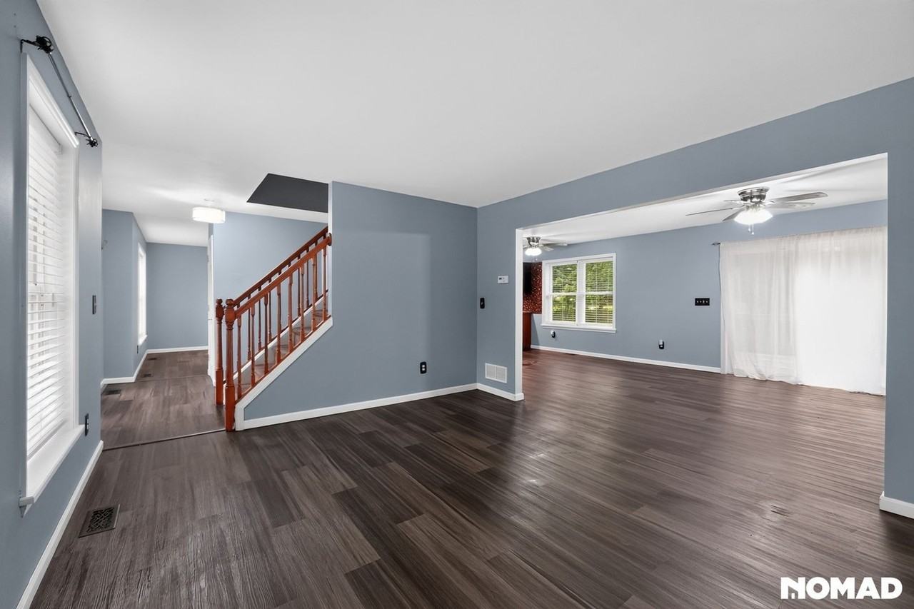 122 Saw Mill Rd - Photo 7 of 39