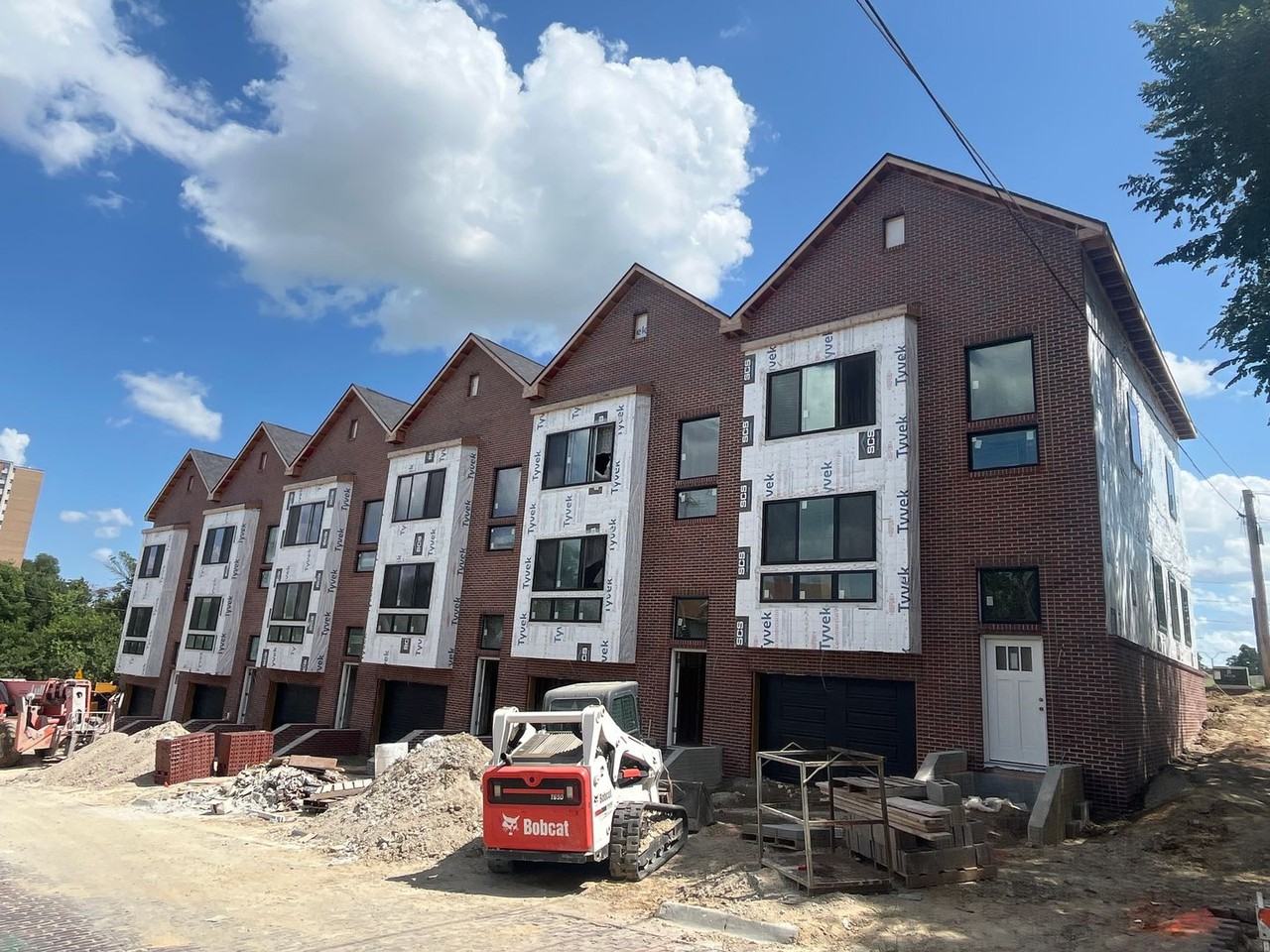 2901 Jackson St - Photo 5 of 17