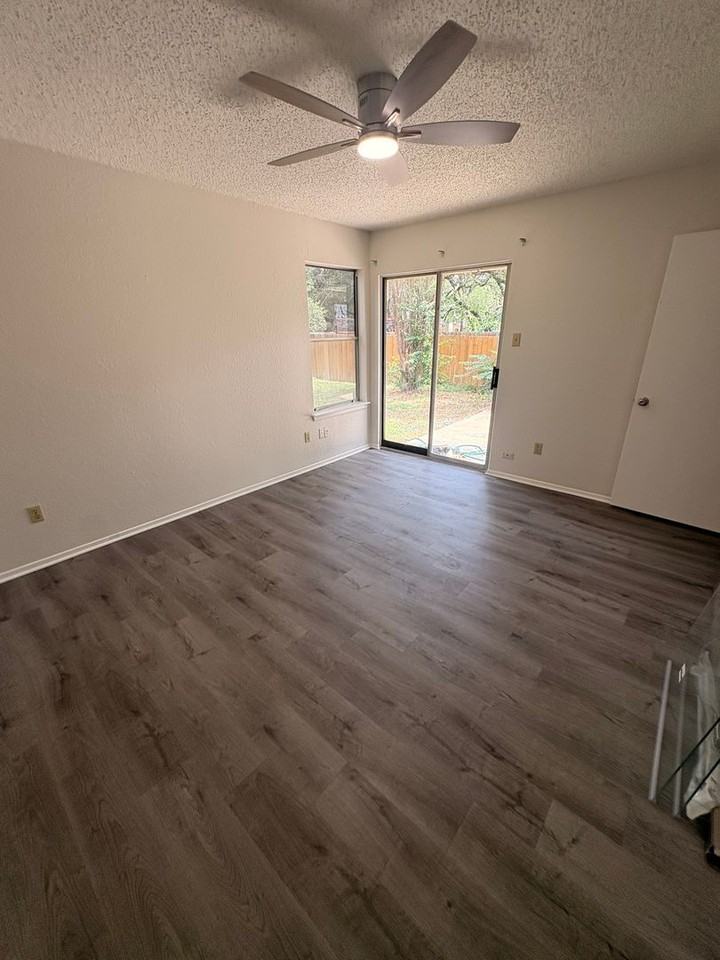 12406 Coronet St - Photo 7 of 19