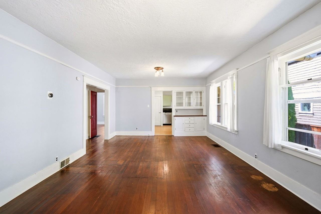7245 N Newell Ave - Photo 3 of 26