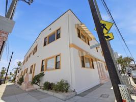 featured image of 3234 E Broadway