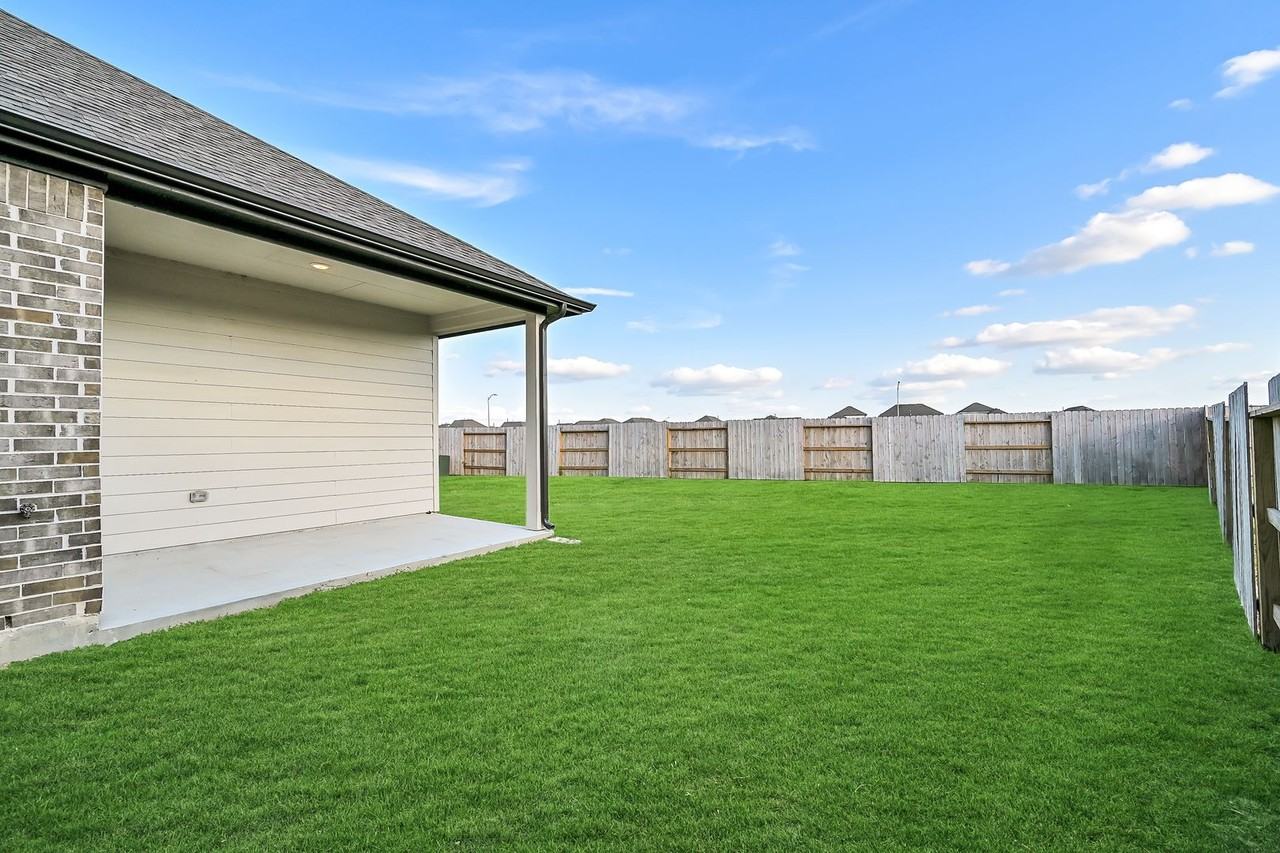 21006 Montego Breeze Ln - Photo 3 of 32