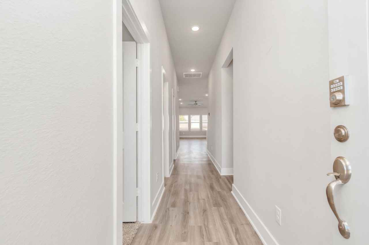 21050 Montego Breeze Ln - Photo 2 of 29