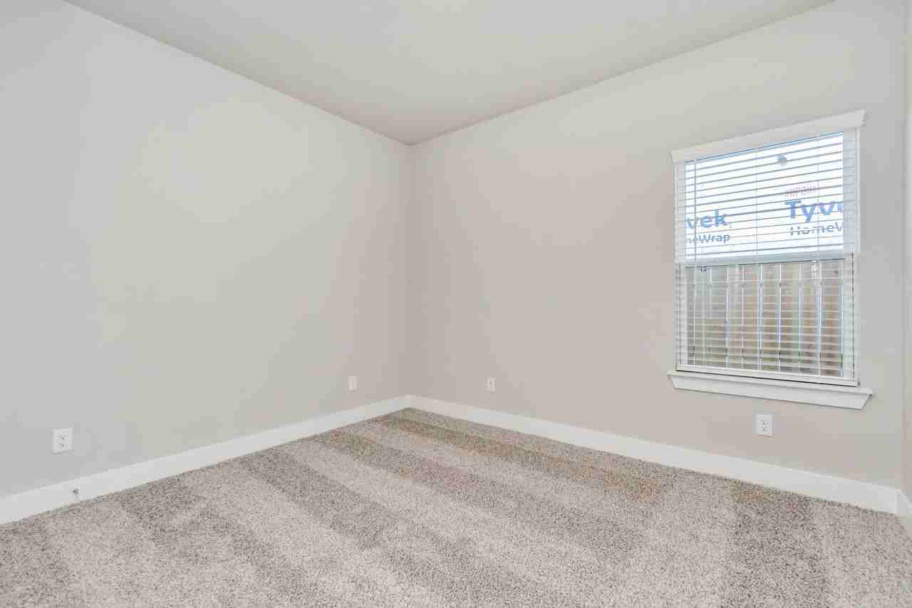 21050 Montego Breeze Ln - Photo 6 of 29