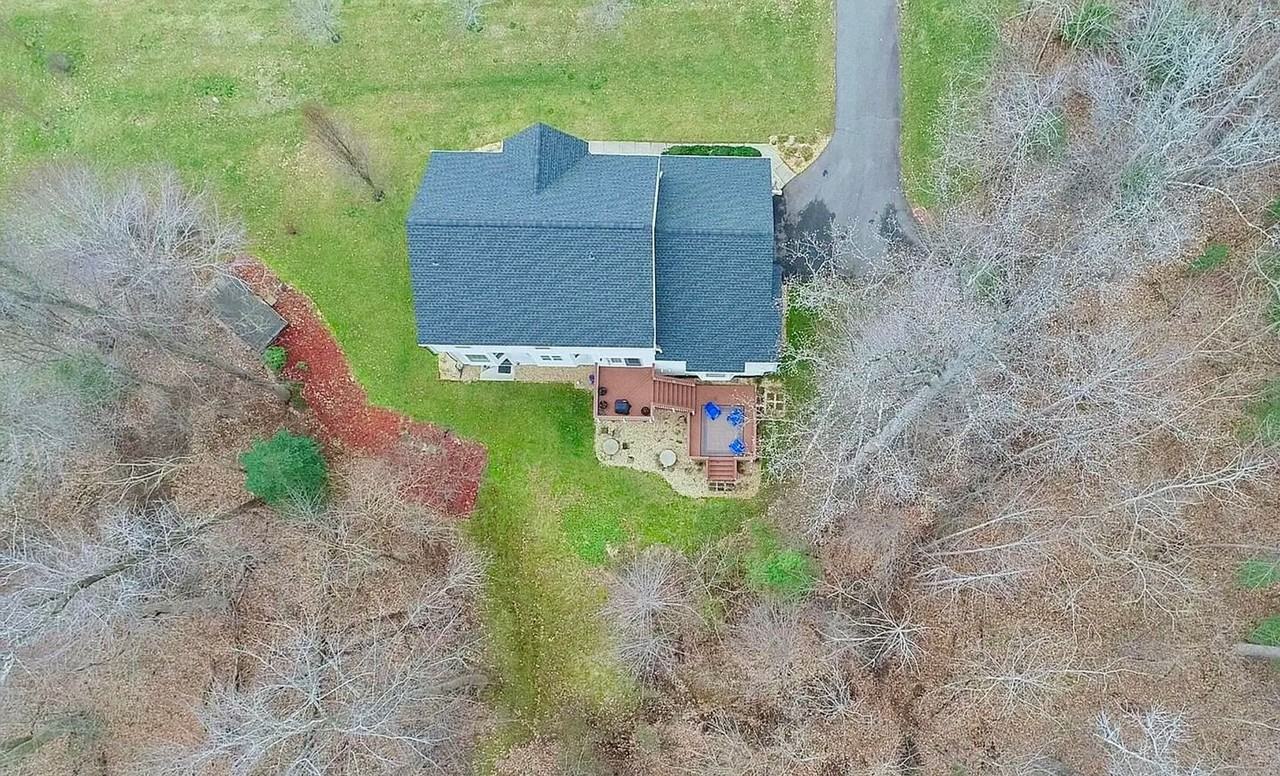 24 Crestwood Ln - Photo 6 of 47