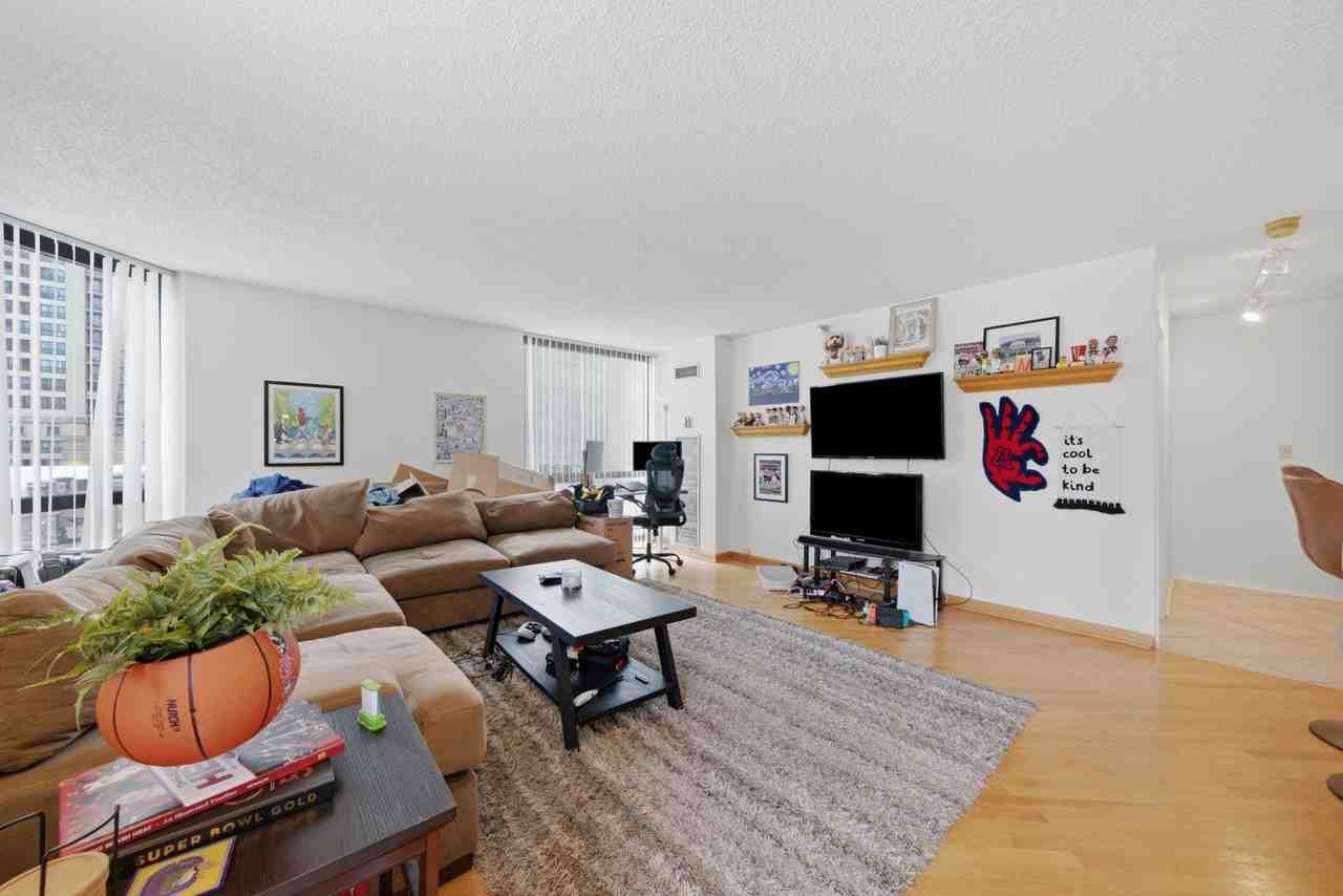 70 W Huron St #502 - Photo 4 of 14