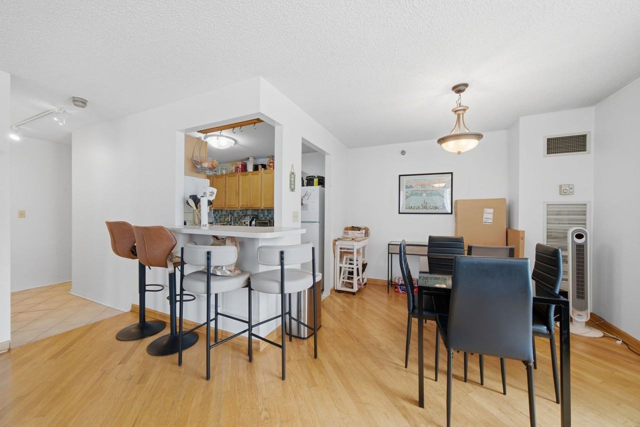 70 W Huron St #502 - Photo 5 of 14